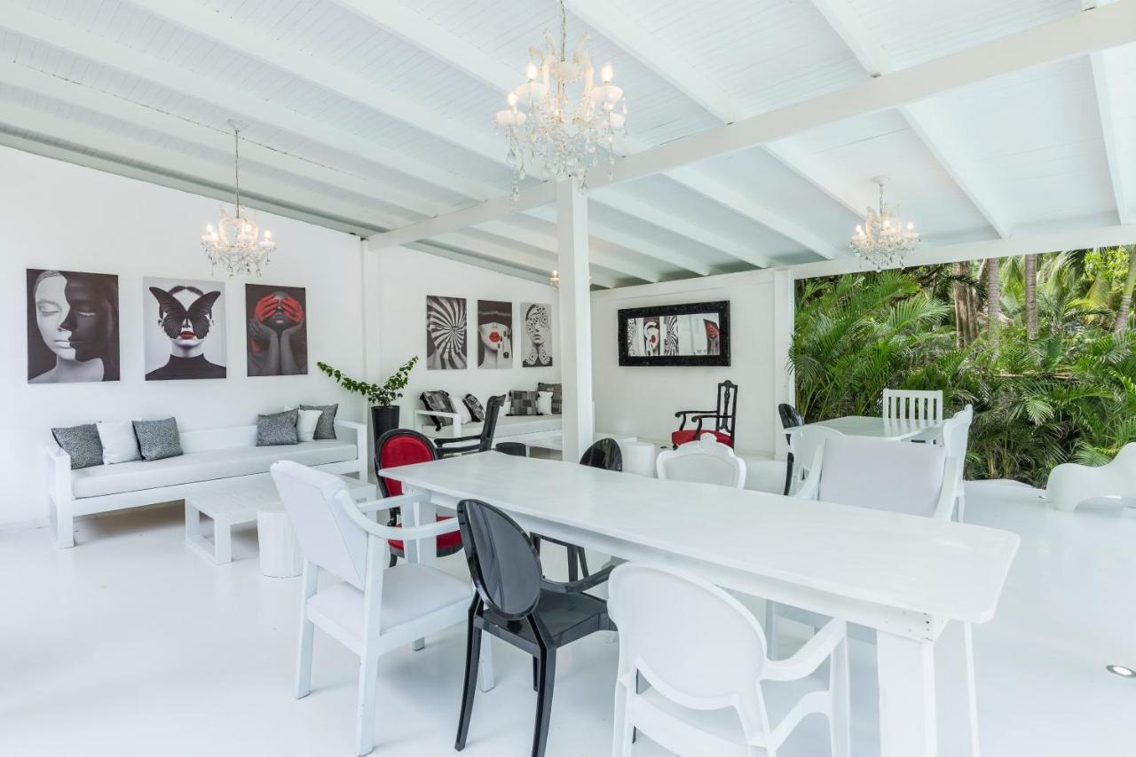 Hotel Gigi Brown Beachfront Santa Teresa
