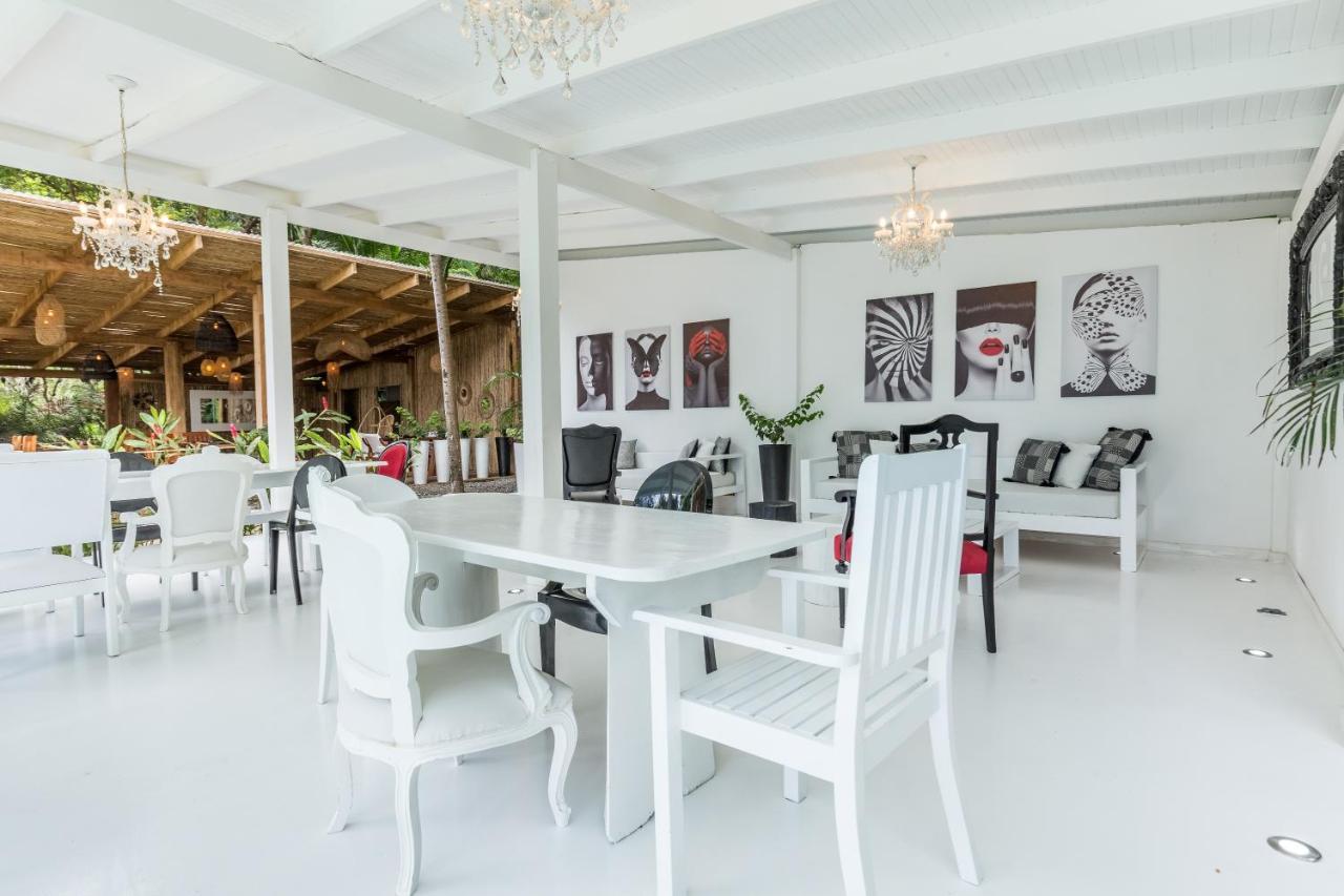Hotel Gigi Brown Beachfront Santa Teresa 5*