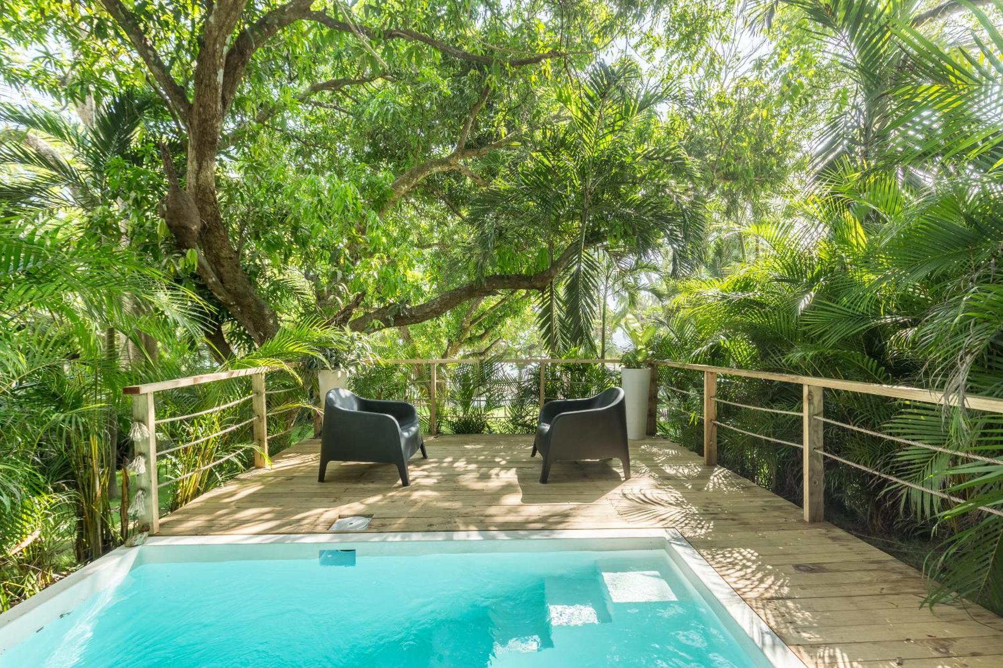 Gigi Brown Beachfront Santa Teresa 5*